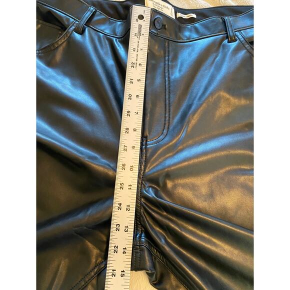 NWT ABERCROMBIE PANTS 20L TALL BLACK LEATHER VEGAN 90S STRAIGHT ULTRA HIGH RISE - Picture 9 of 10